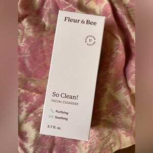 Fleur & Bee So Clean facial cleanser